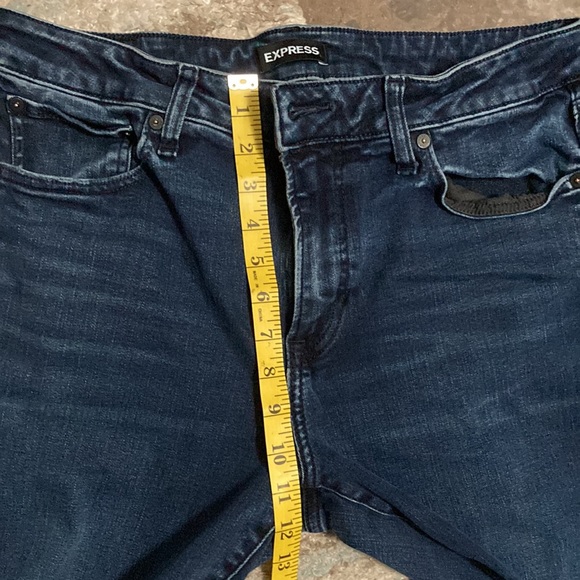 Men’s EXPRESS Dark Washed Skinny Jeans (34x34). LIKE NEW CONDITION!! - Picture 5 of 10